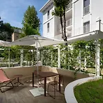 Aparthotel Elegance