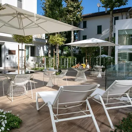 Elegance Aparthotel Riccione