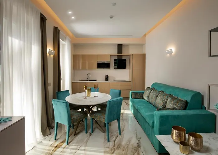 Elegance 4* ריצ'יונה