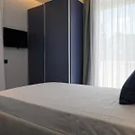 Elegance 4*
