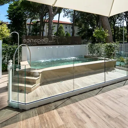 Hotel apartamentowy Elegance 4*