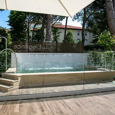 Hotel apartamentowy Elegance 4*