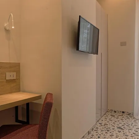 Elegance 4* Ριτσιόνε