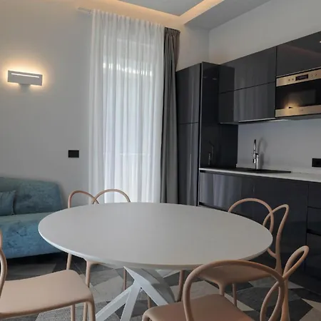 Elegance 4* Ριτσιόνε