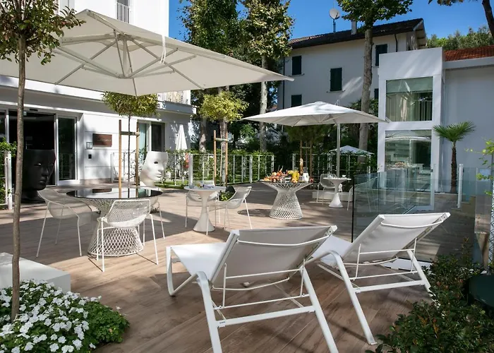 Elegance Aparthotel Riccione