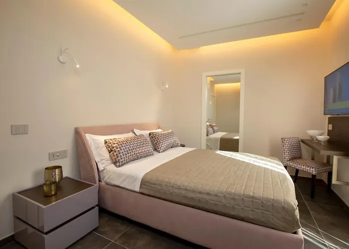 Elegance 4*